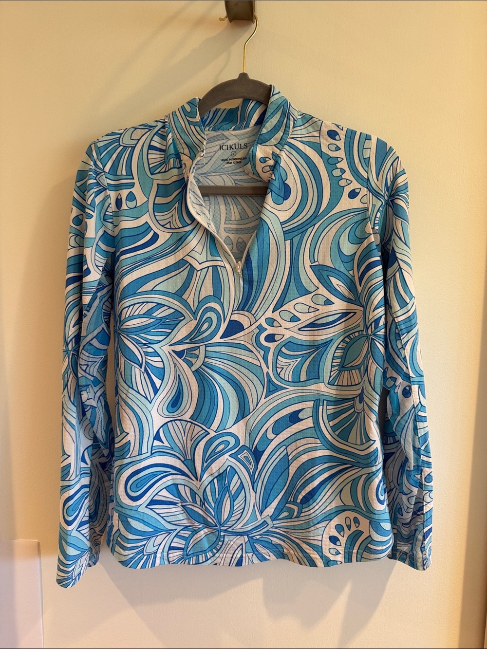 Blue & White Swirl Print Quarter-Zip Pullover